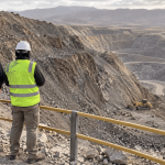 Muere trabajador tras fatal accidente en faena minera de Taltal: cayó con un bulldozer a un barranco de 50 metros